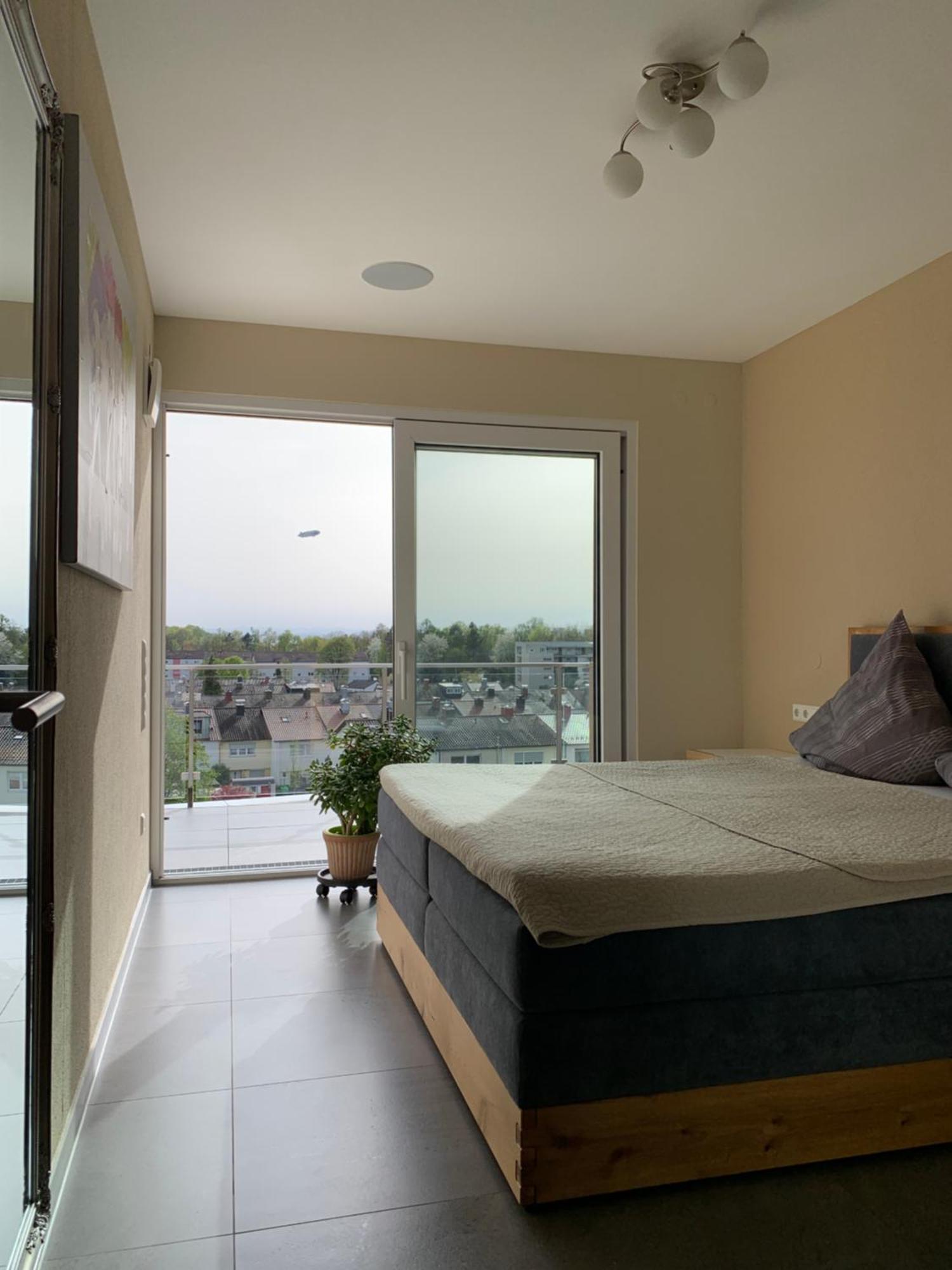 Penthouse Apartment Mit Alpenblick Friedrichshafen Exterior photo