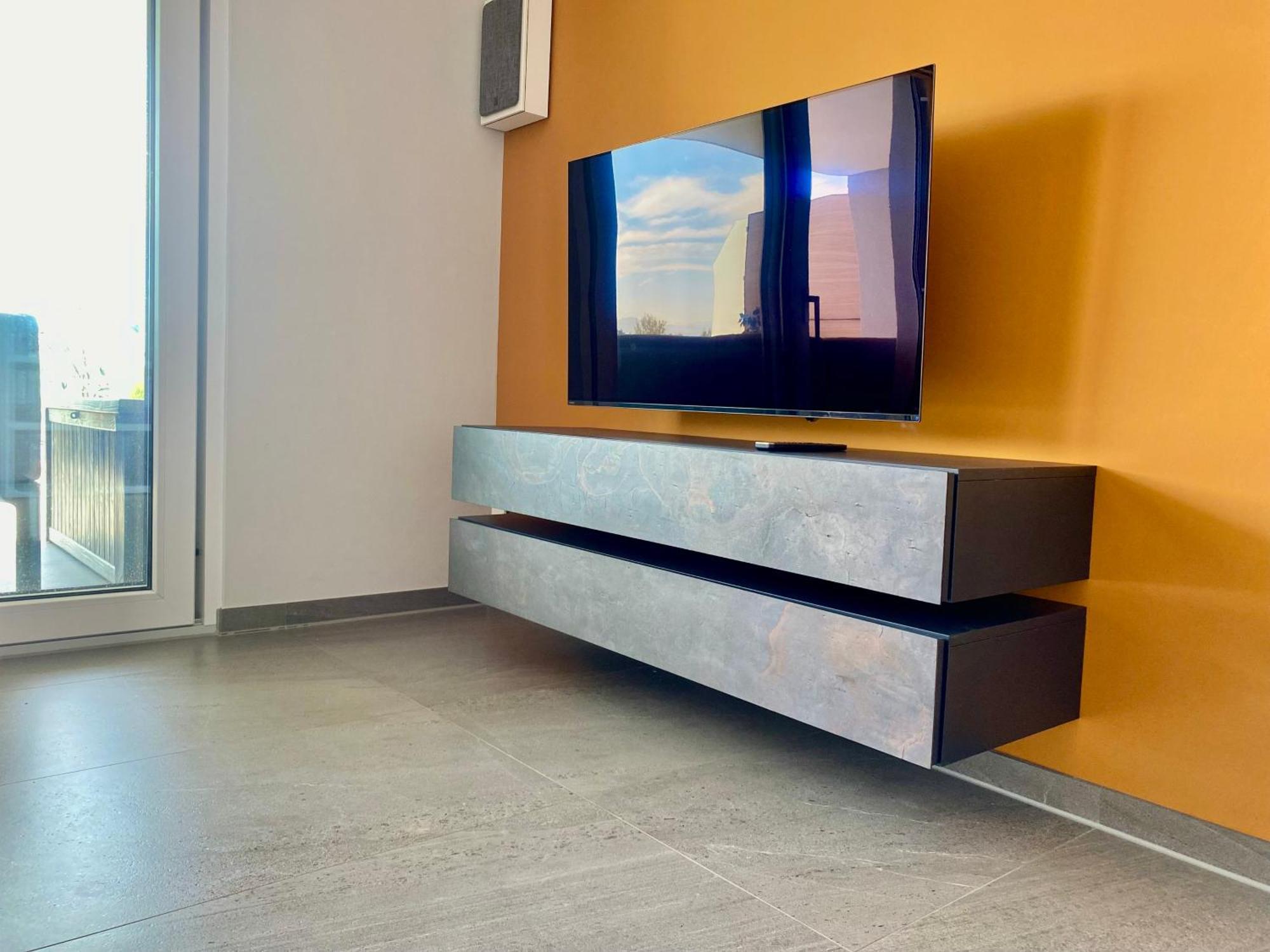 Penthouse Apartment Mit Alpenblick Friedrichshafen Exterior photo