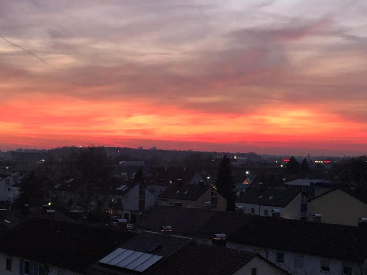 Penthouse Apartment Mit Alpenblick Friedrichshafen Exterior photo